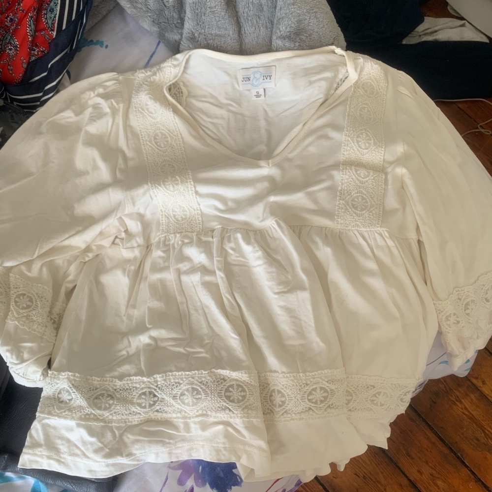 White ruffle top